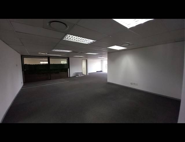 240M² OFFICE TO LET IN BRYANSTON
